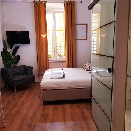 Room Lui Rijeka Bagian luar foto